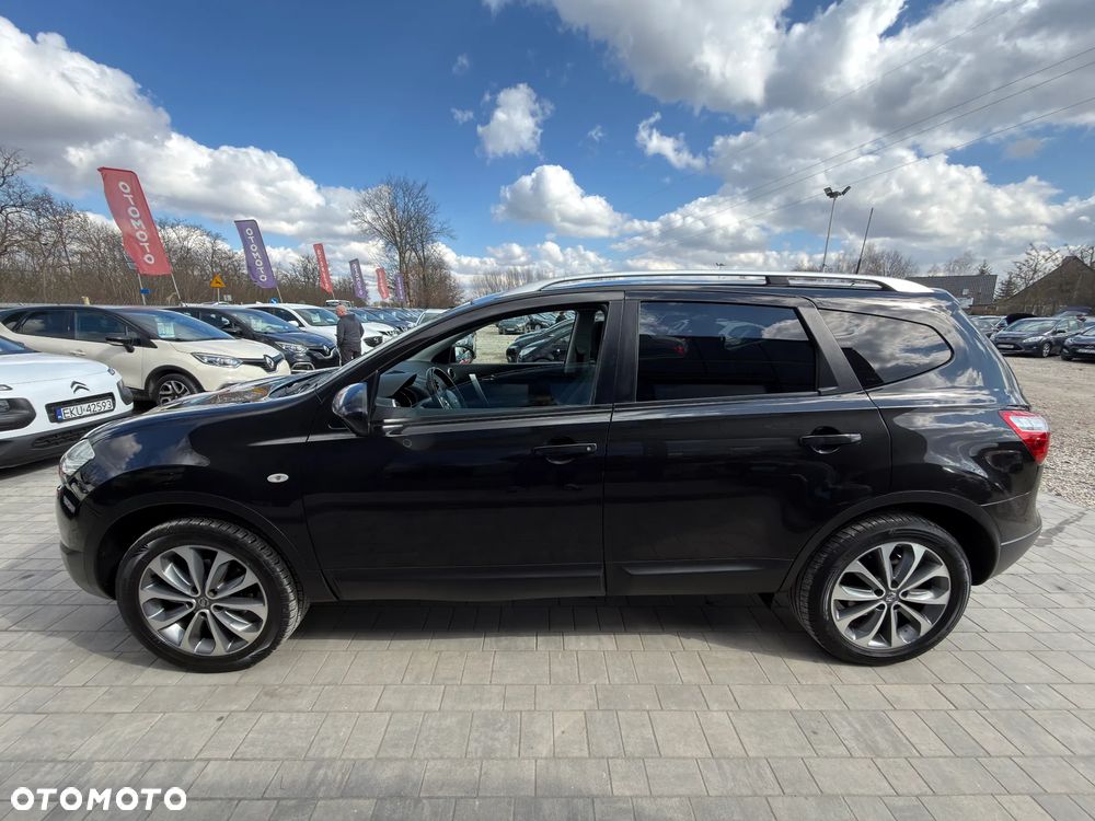 Nissan Qashqai+2 - 15