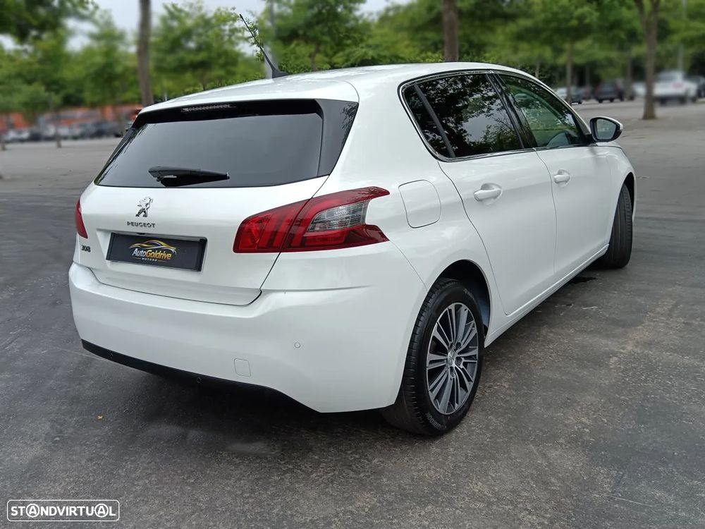 Peugeot 308 1.2 PureTech Allure EAT8 - 7
