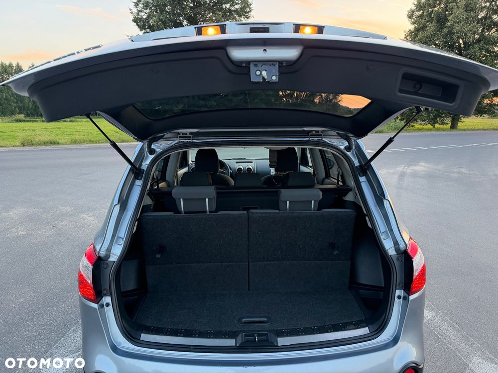 Nissan Qashqai+2 2.0 Visia - 16