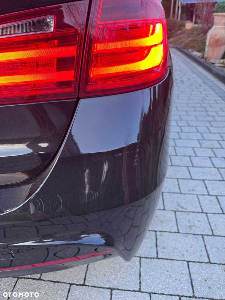 BMW Seria 3 318d - 12