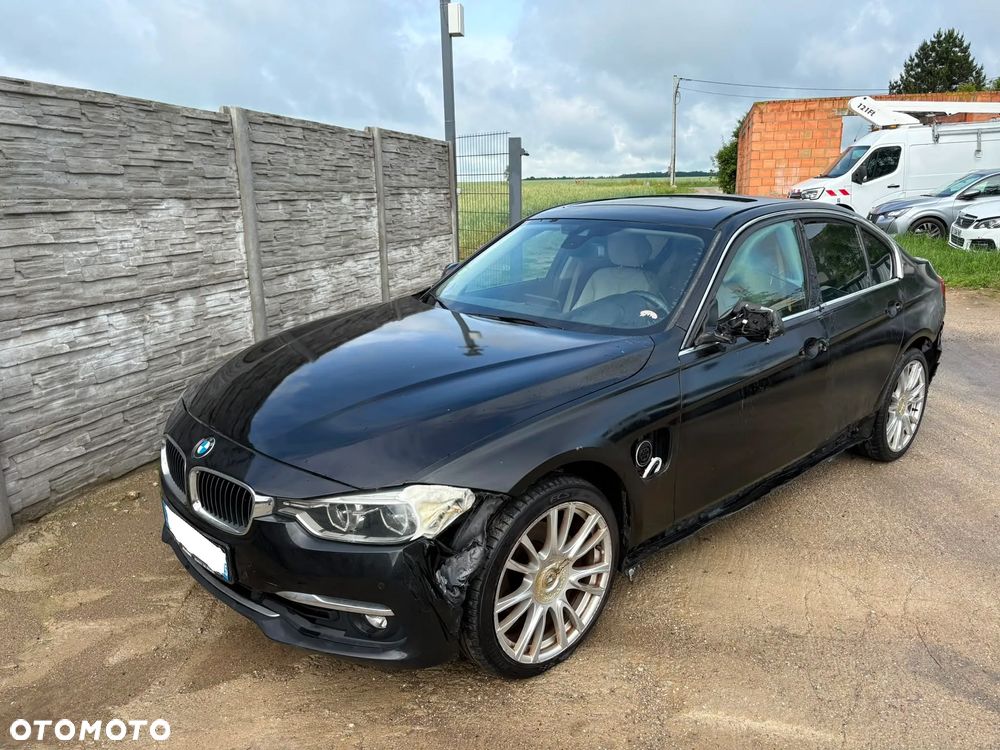 BMW Seria 3 330e iPerformance Sport Line - 38