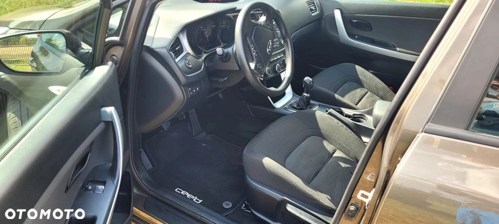 Kia Ceed - 18