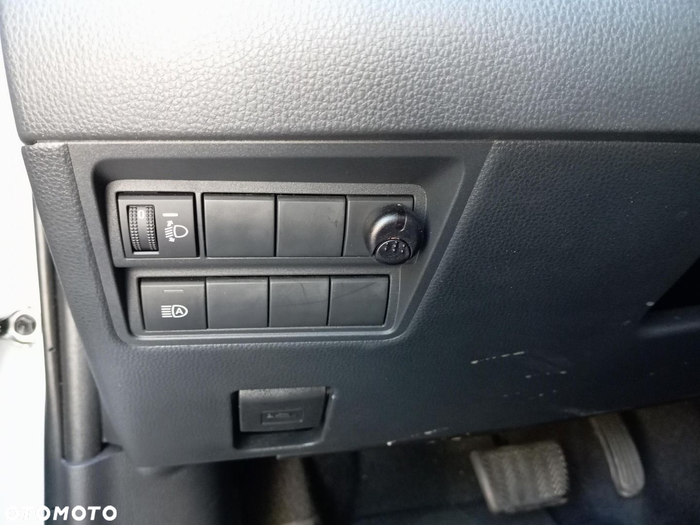 Toyota Yaris Cross Hybrid 1.5 Comfort 4x4 - 22