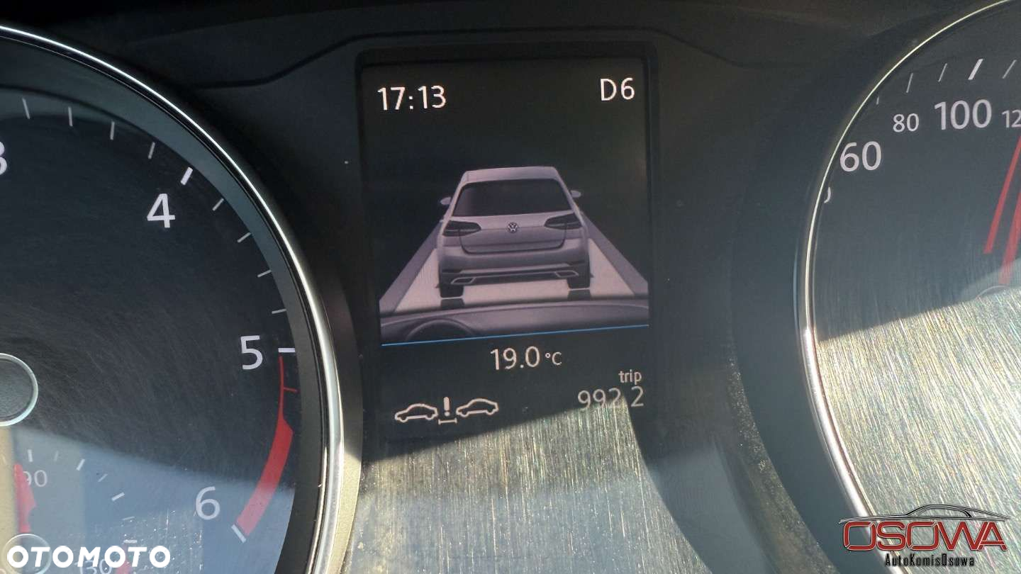 Volkswagen Passat - 15