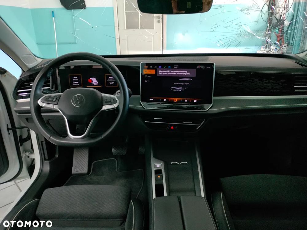 Volkswagen Passat - 17