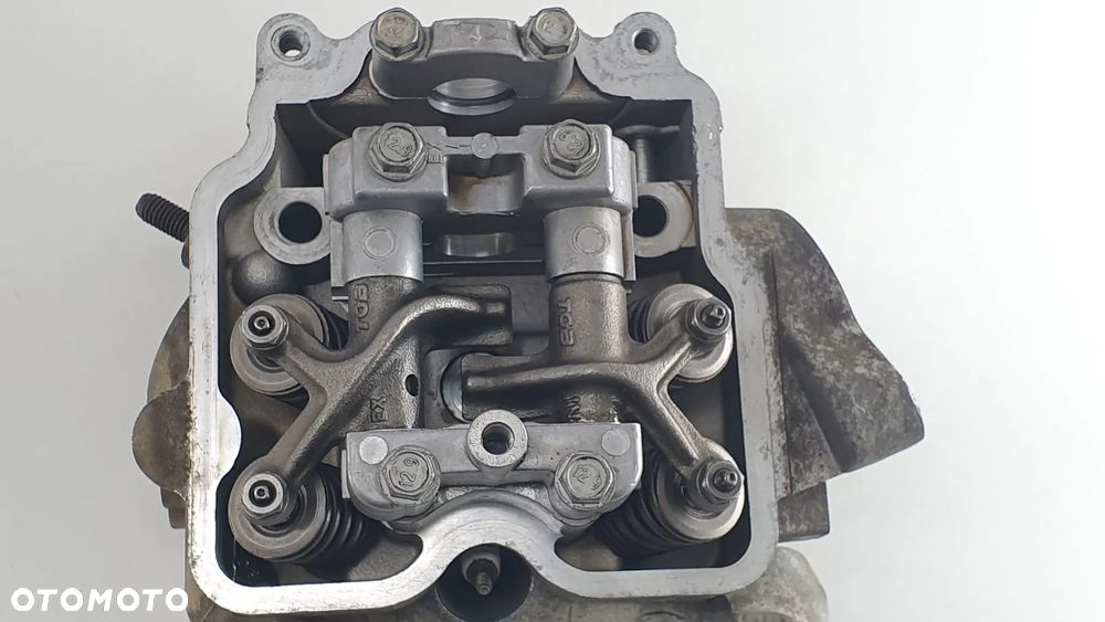 GLOWICA ZAWORY DZWIGIENKA    TGB BLADE 550 - 6