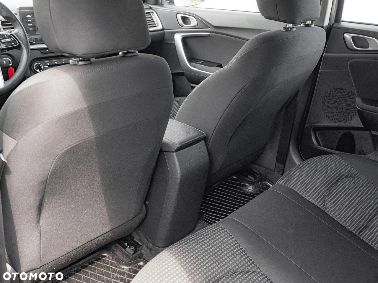 Kia Ceed 1.6 CRDi SCR S - 23
