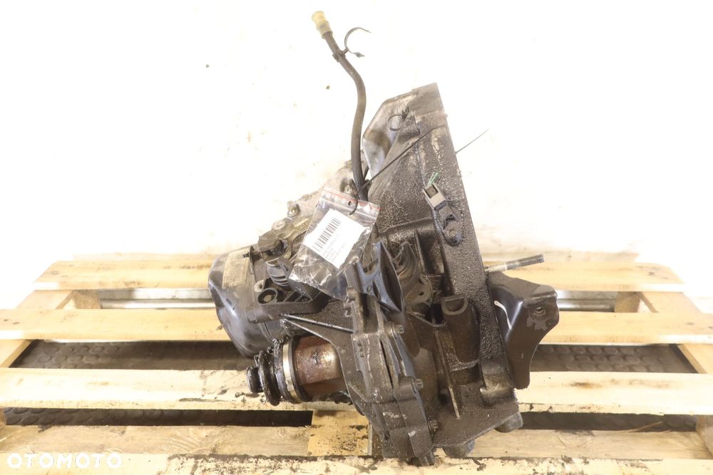 SKRZYNIA BIEGÓW 5 BIEGOWA RENAULT MEGANE III 1.5DCI JR5175 - 5