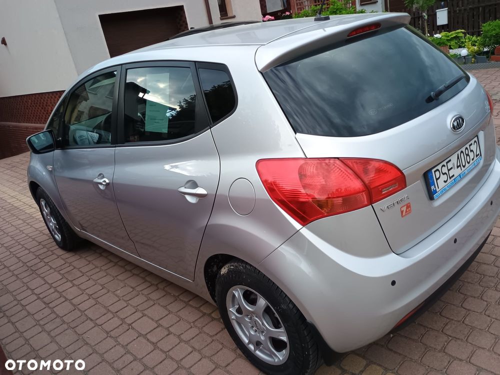 Kia Venga 1.4 L - 5