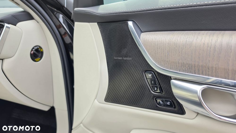 Volvo S90 B4 B Plus Dark - 33