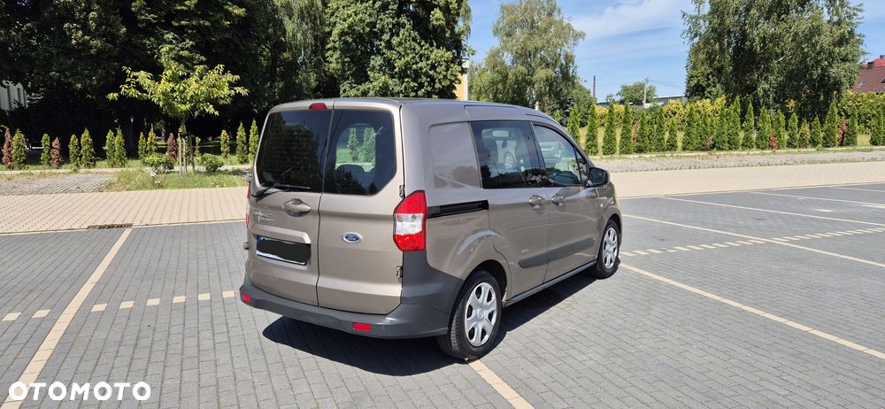Ford Courier - 6