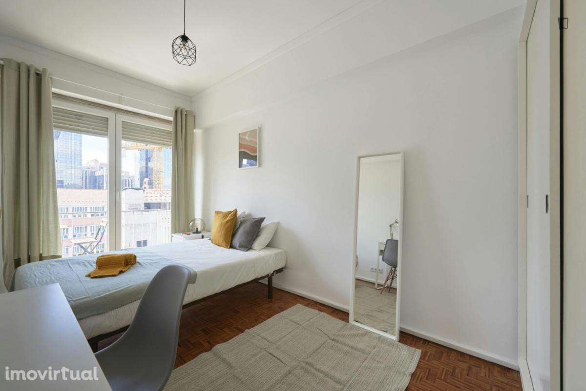 Quarto - localizado em Campolide Lisbon - Grande imagem: 4/28