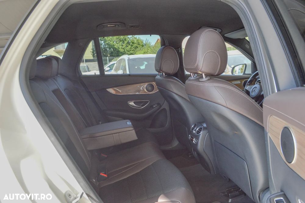 Mercedes-Benz GLC 250 4MATIC 9G-TRONIC Exclusive - 32