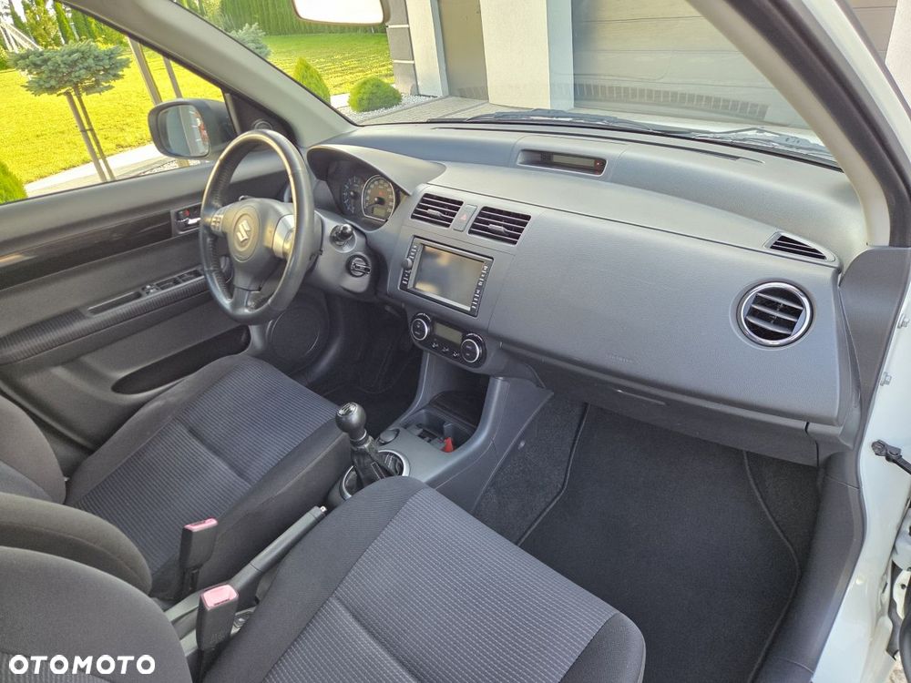 Suzuki Swift - 17
