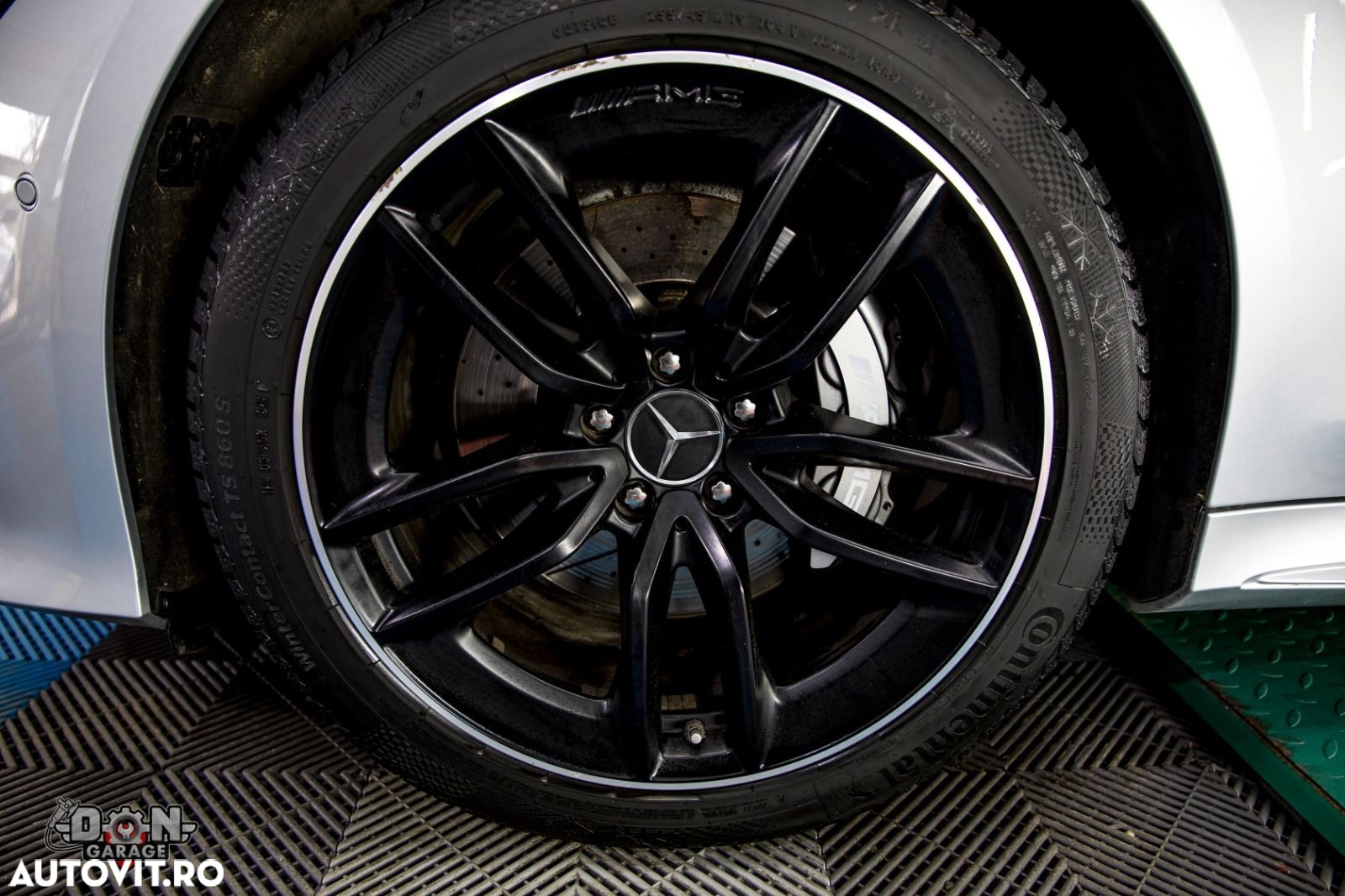 Mercedes-Benz AMG GT 43 4MATIC+ MHEV - 12