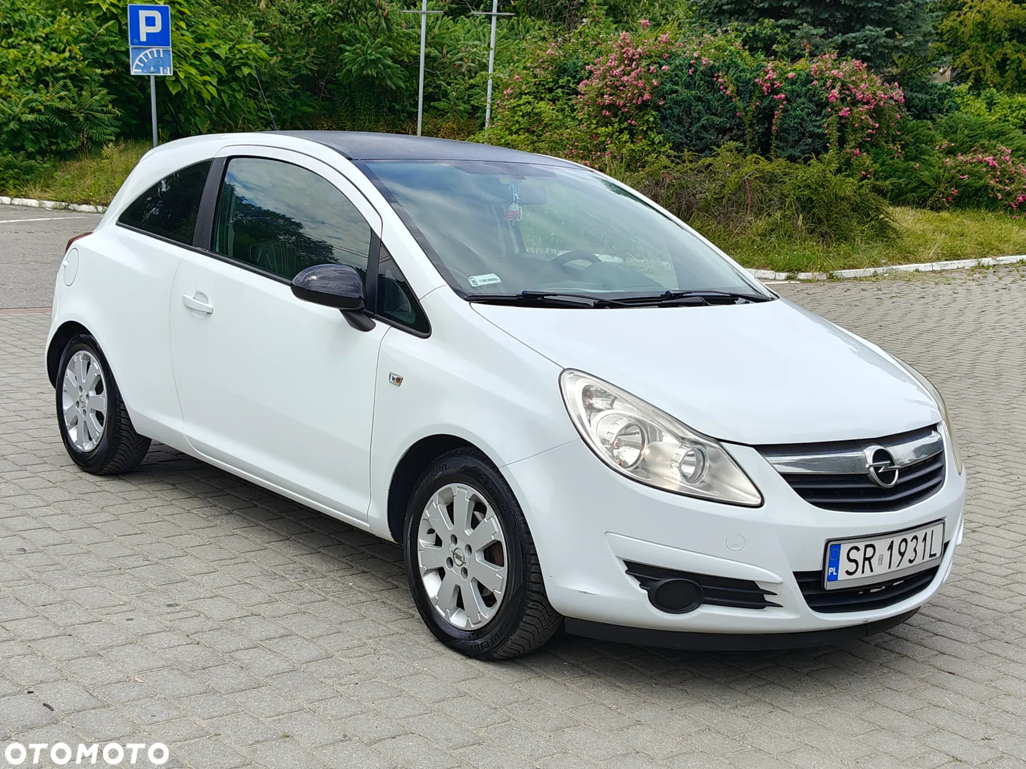 Opel Corsa 1.2 16V Cosmo - 11