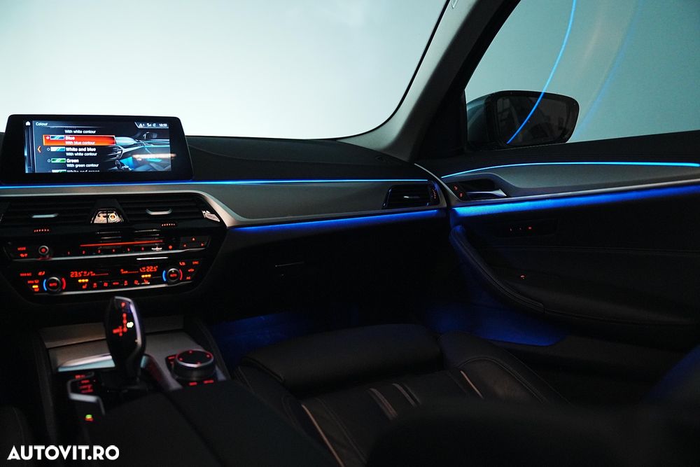 BMW Seria 5 520i AT MHEV - 19