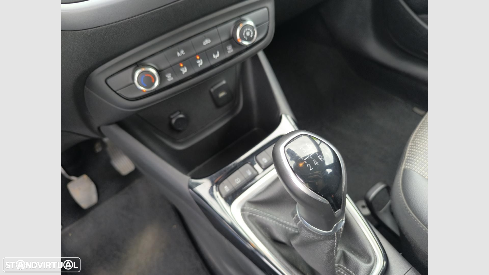 Opel Crossland X 1.2 Business Edition - 11