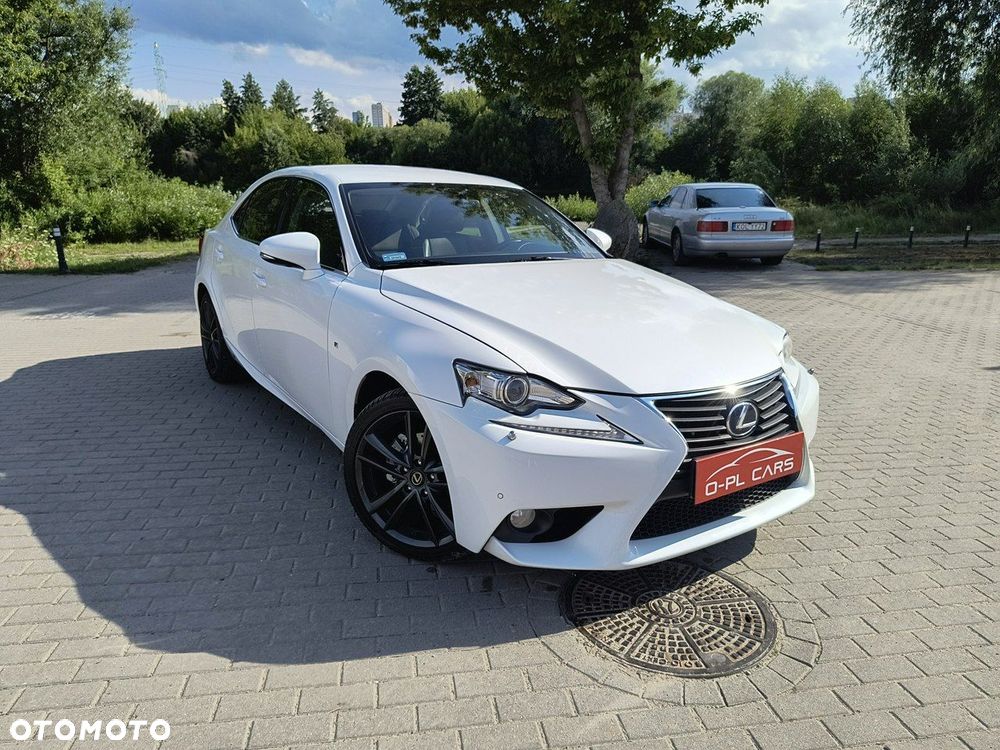 Lexus IS - 27