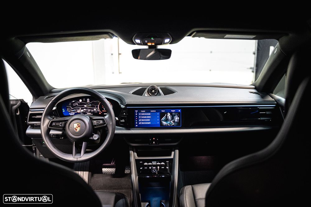 Porsche Macan Electric - 23