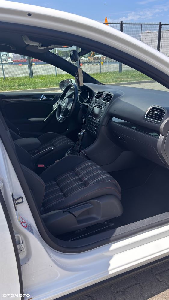 Volkswagen Golf - 4