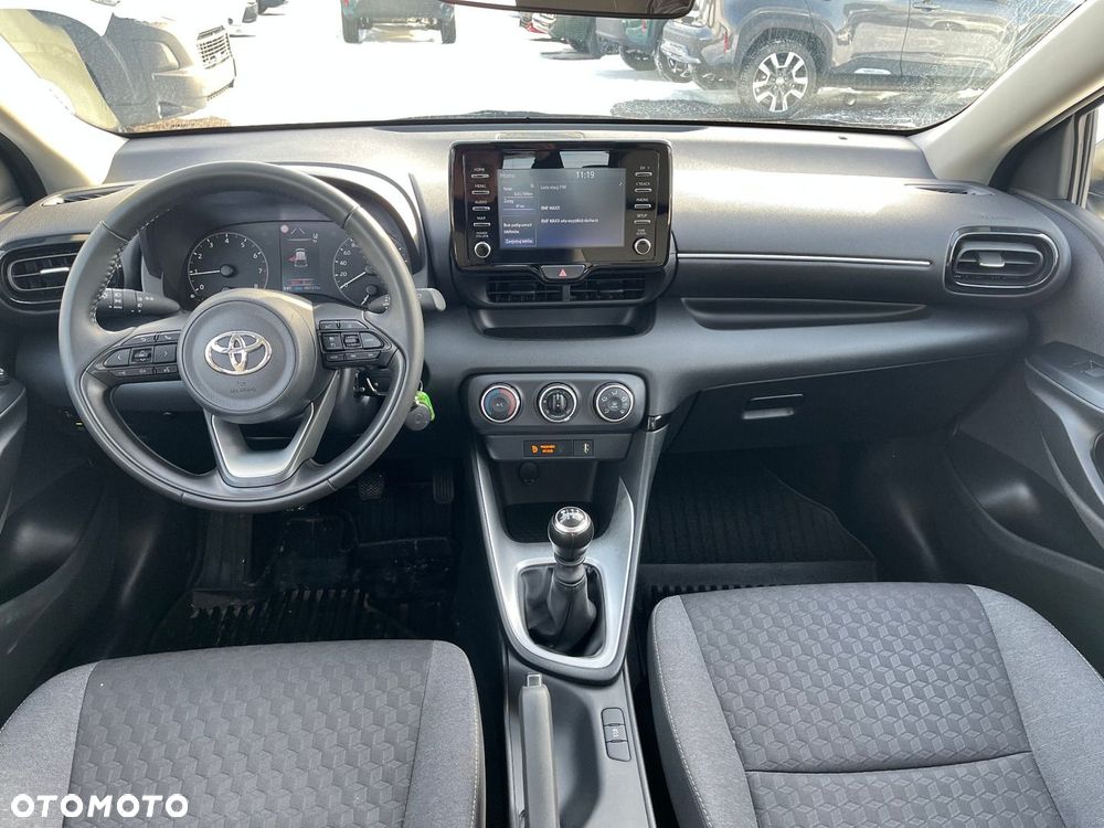 Toyota Yaris - 5