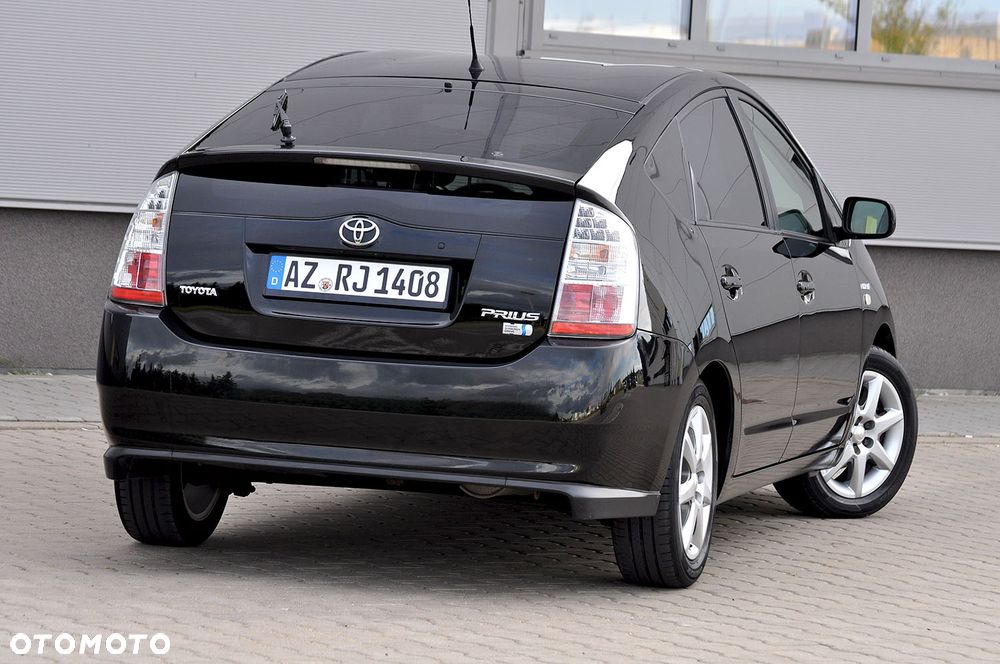 Toyota Prius 1.5 VVT-i Prestige - 17