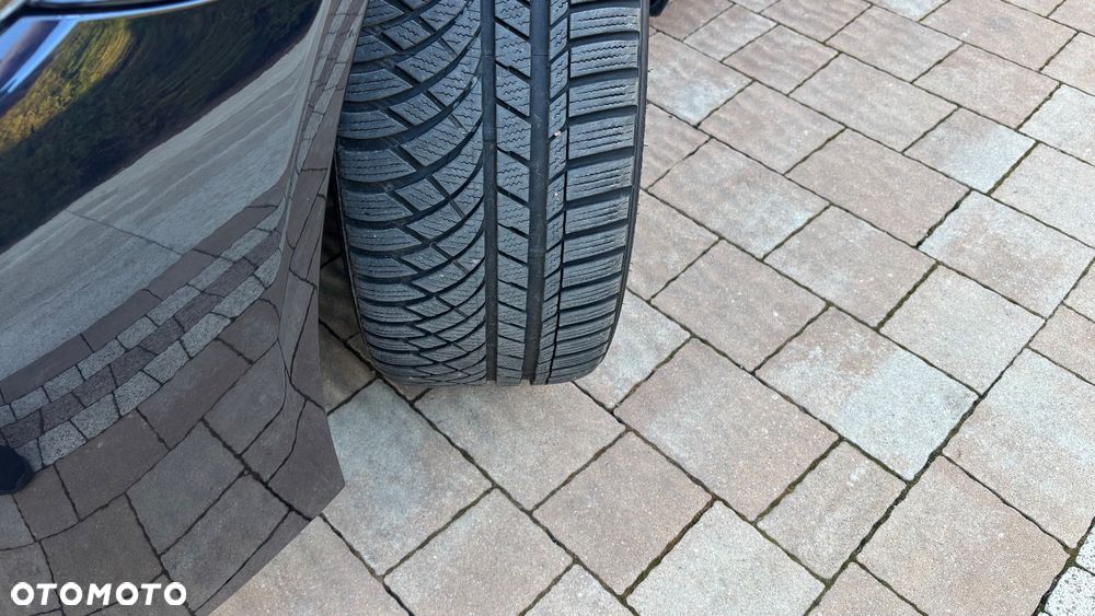 BMW Seria 5 525d xDrive - 26