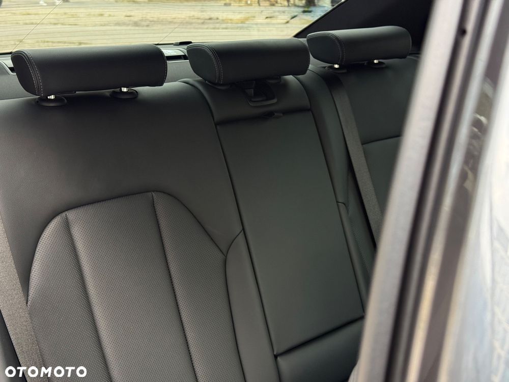 BMW Seria 3 330i xDrive M Sport sport - 25