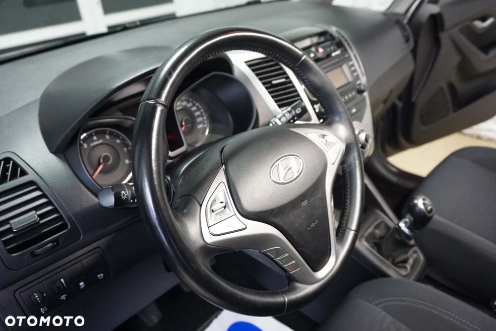 Hyundai ix20 1.4 blue - 22