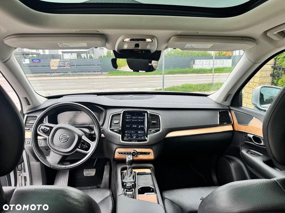 Volvo XC 90 - 24