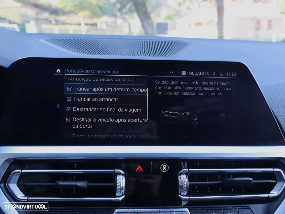 BMW 330 e Pack M Auto - 29