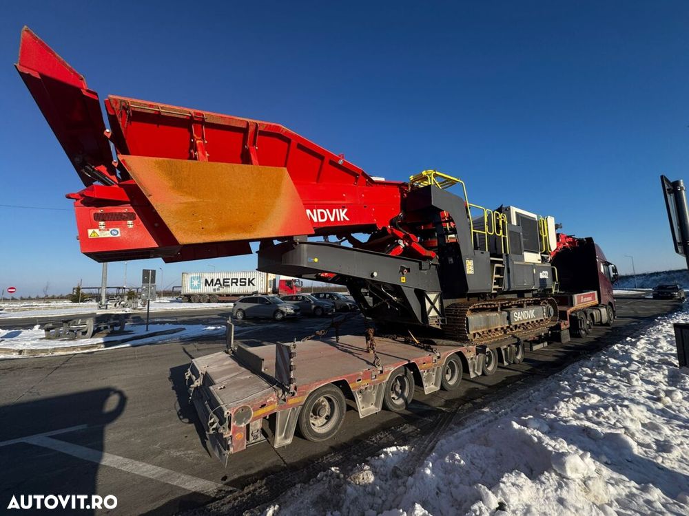 Sandvik QH332 concasor cu con - 38 tone - 2