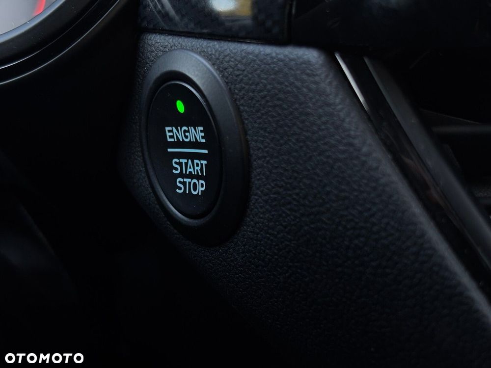Ford Kuga 2.0 EcoBlue AWD ST-Line - 28