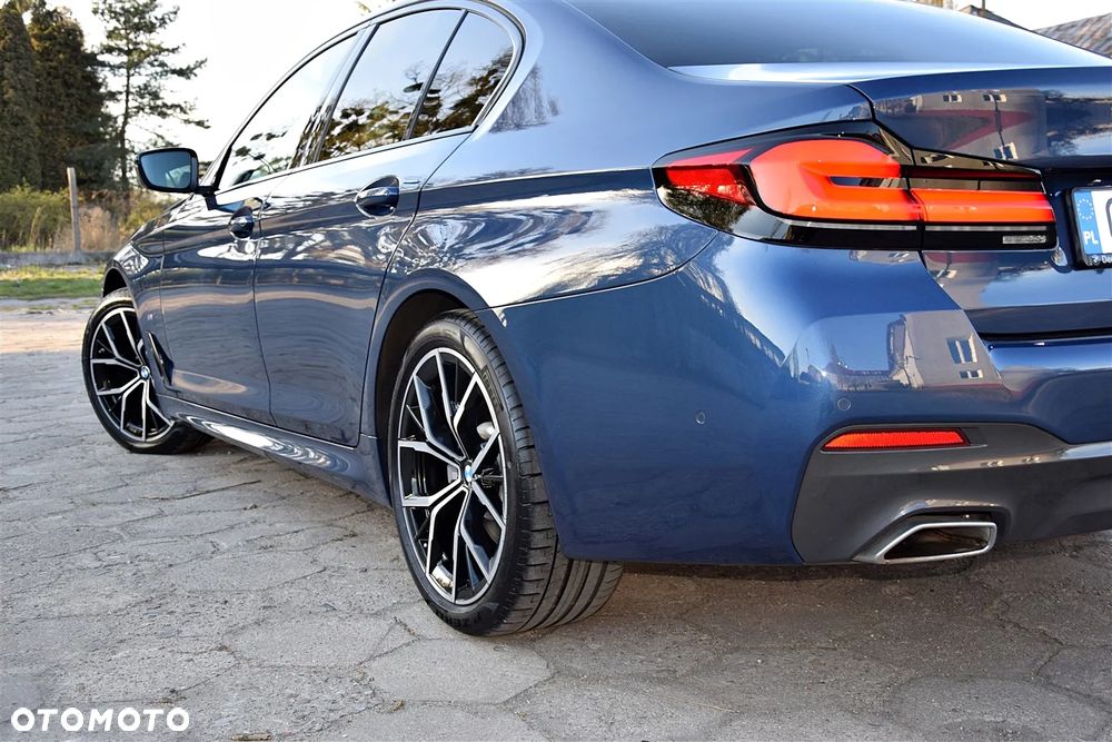 BMW Seria 5 520d MHEV - 8
