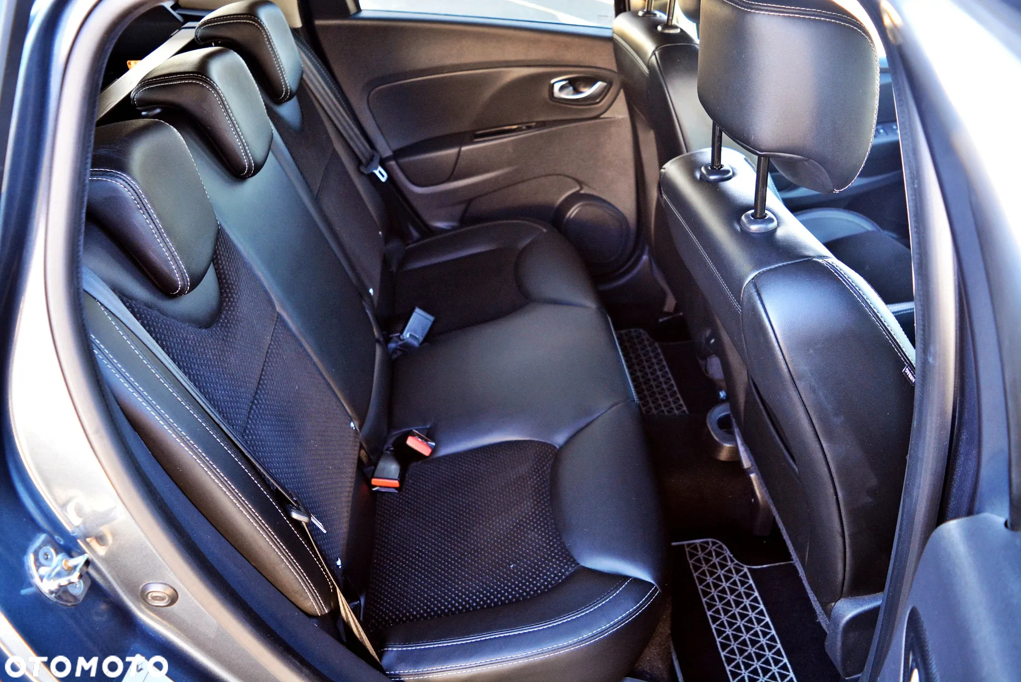 Renault Clio 1.5 dCi Limited - 9