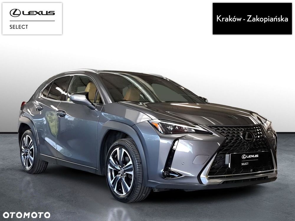 Lexus UX - 4