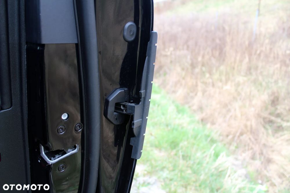 Ford Kuga 2.0 EcoBlue Hybrid TITANIUM X - 26