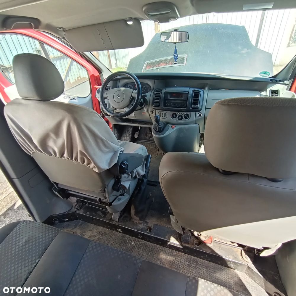Renault Trafic - 10