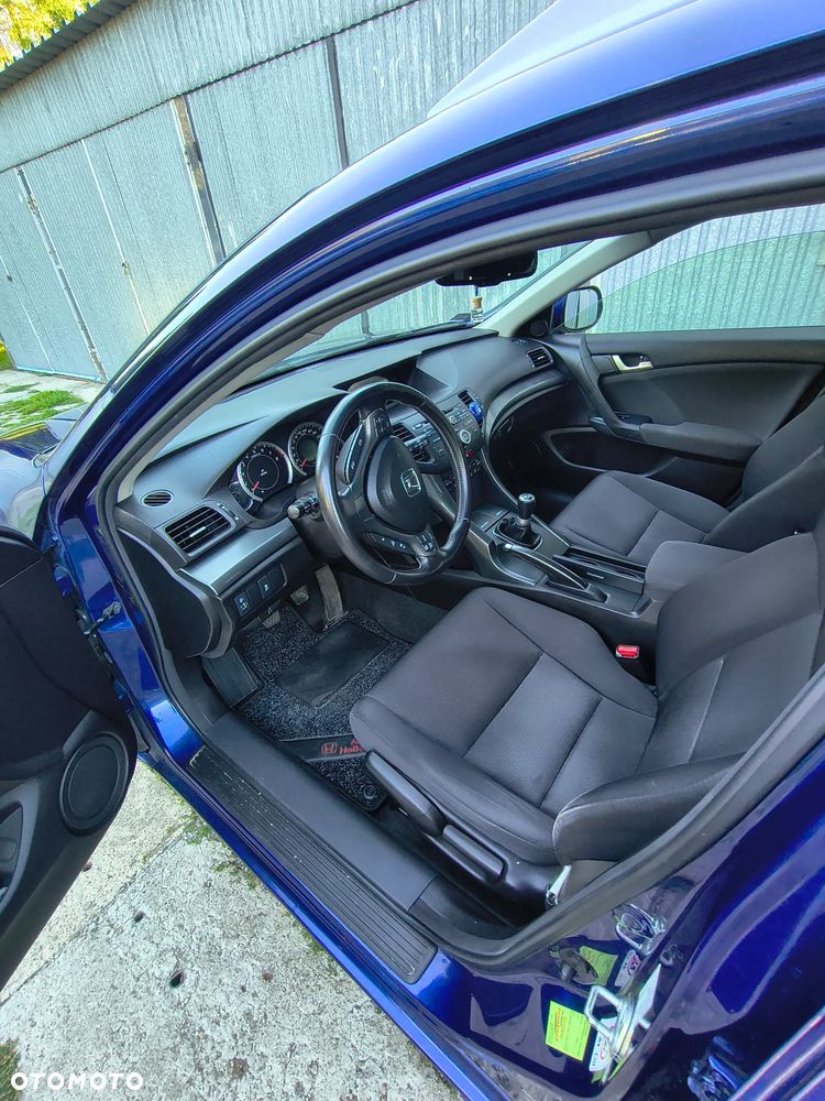 Honda Accord 2.0 Executive - 8