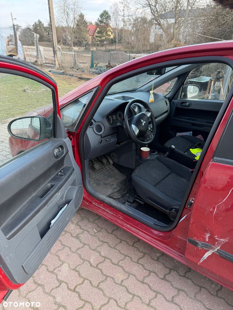 Mitsubishi Colt 1.3 Inform - 10