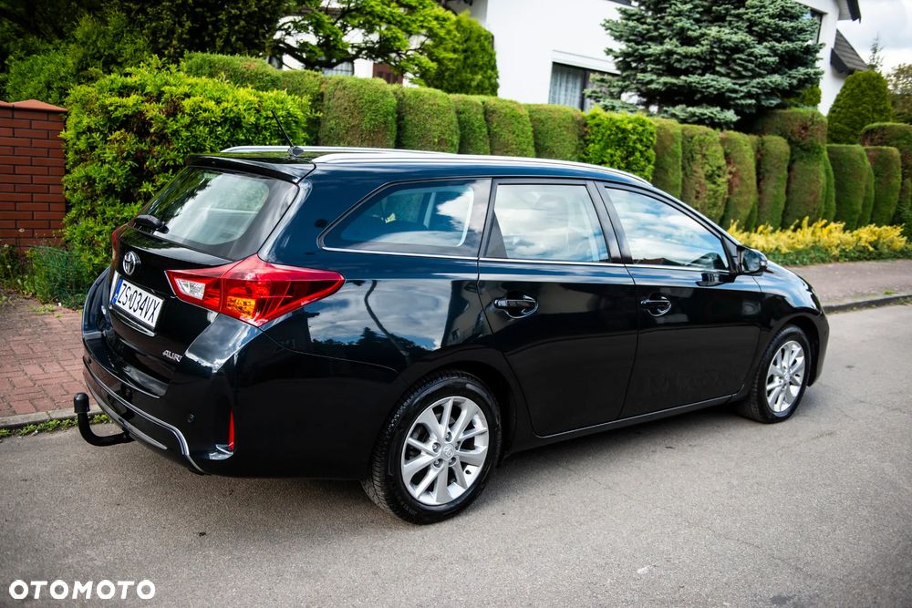 Toyota Auris 1.6 Valvematic Comfort - 5