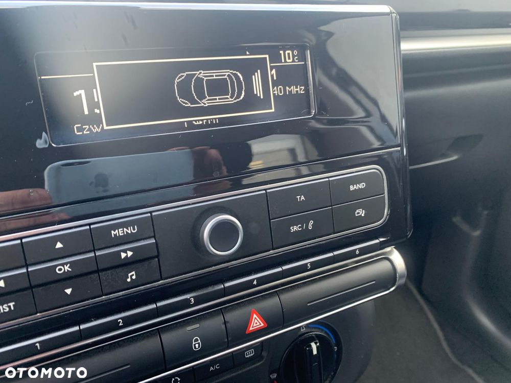 Citroën C3 ver-1-5-bluehdi-feel-pack-s-s - 31