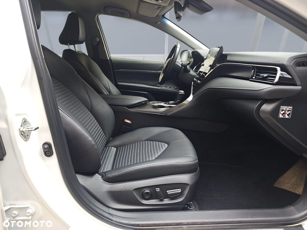 Toyota Camry 2.5 Hybrid Prestige CVT - 11