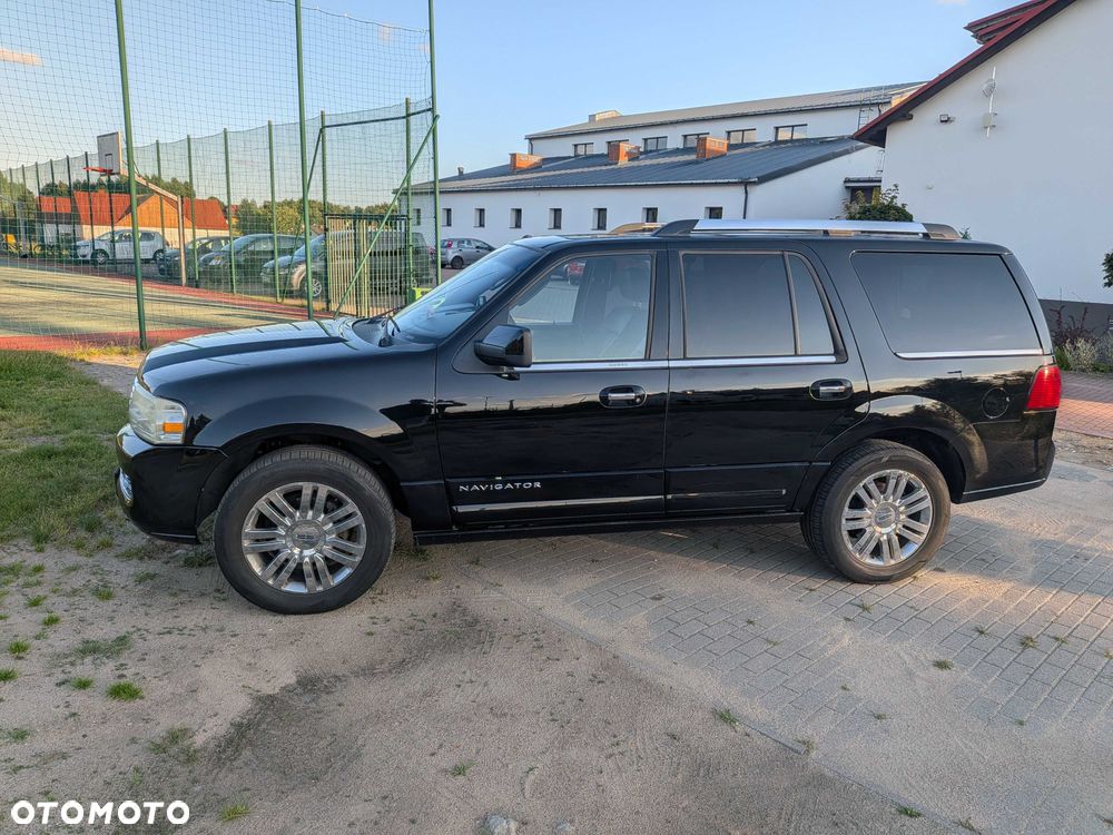 Lincoln Navigator - 2
