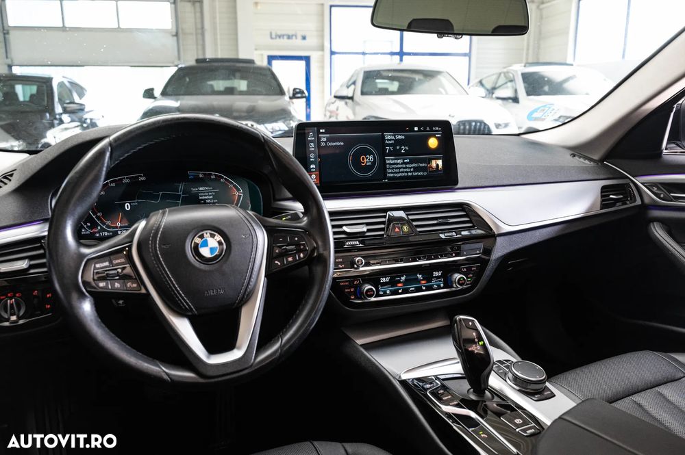 BMW Seria 5 520d Aut. Luxury Line - 6