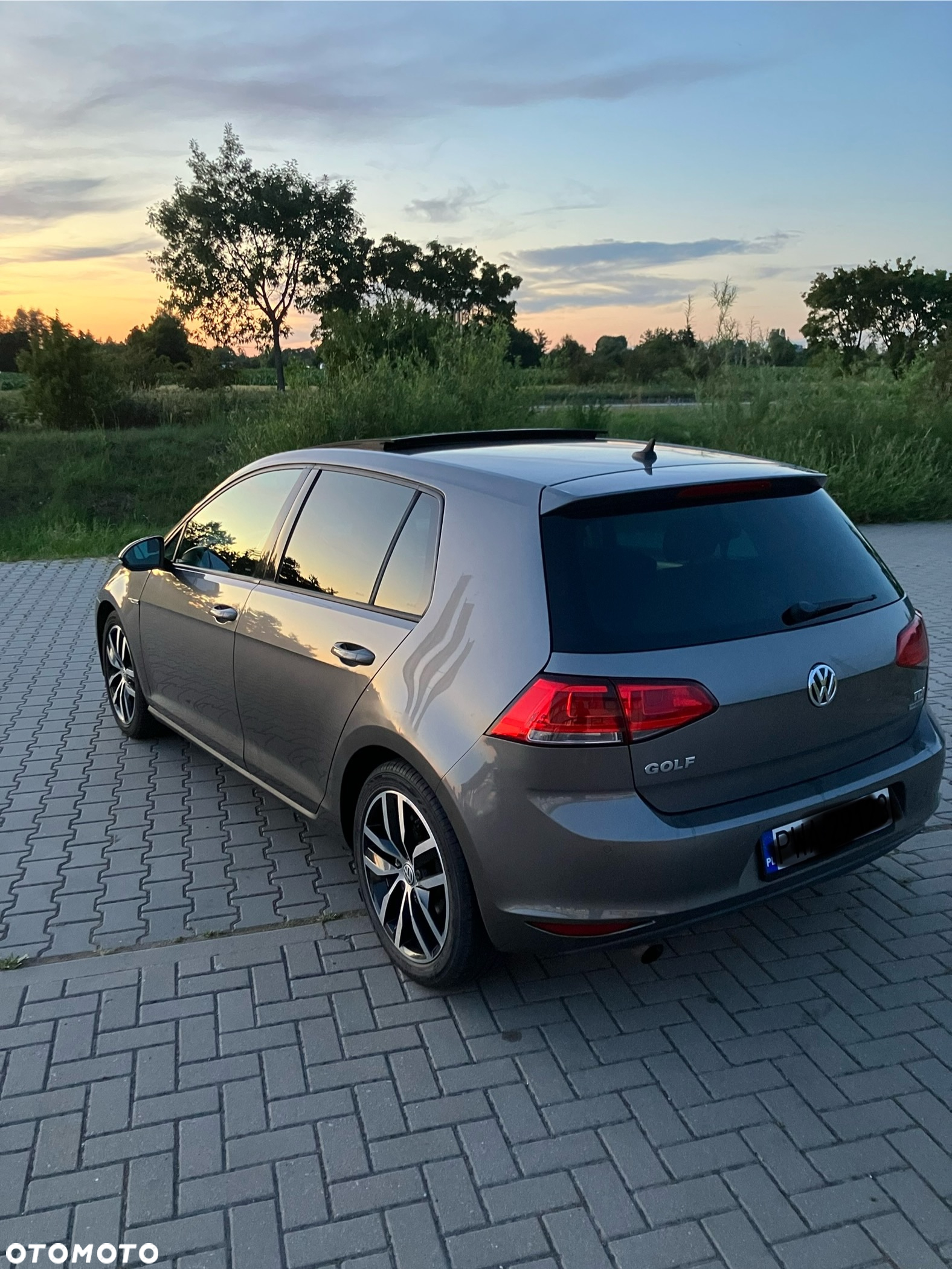 Volkswagen Golf - 4