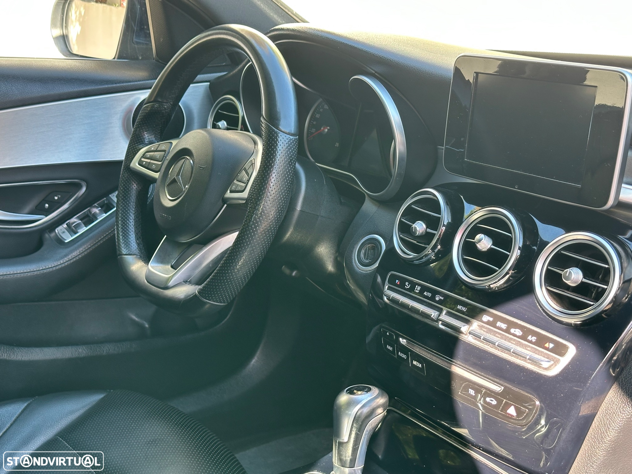 Mercedes-Benz C 200 d AMG Line - 23
