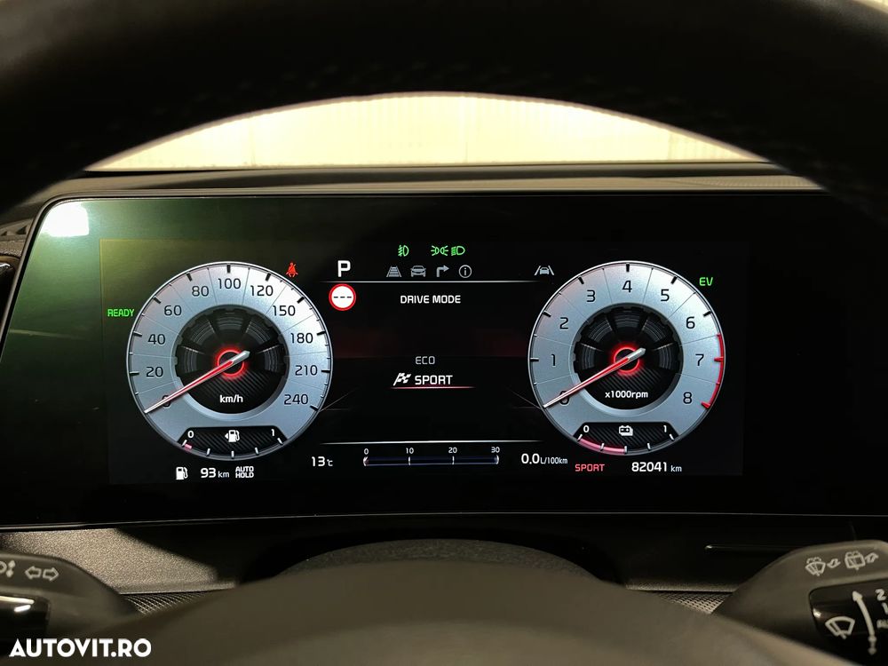 Kia Sportage 1.6 T-GDI HEV 6AT 4x2 GT Line - 35