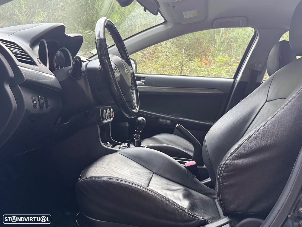 Mitsubishi Lancer 2.0 DI-D Intense + Pk Co. FPF - 41